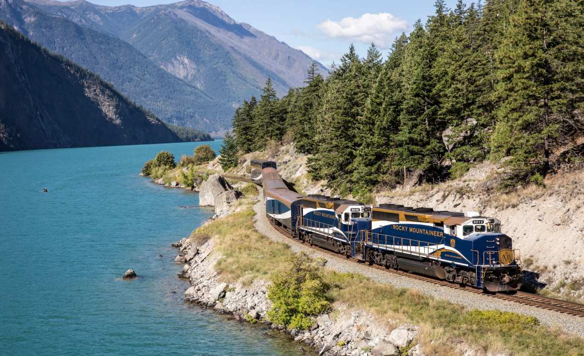 Rocky Mountaineer Railbookers