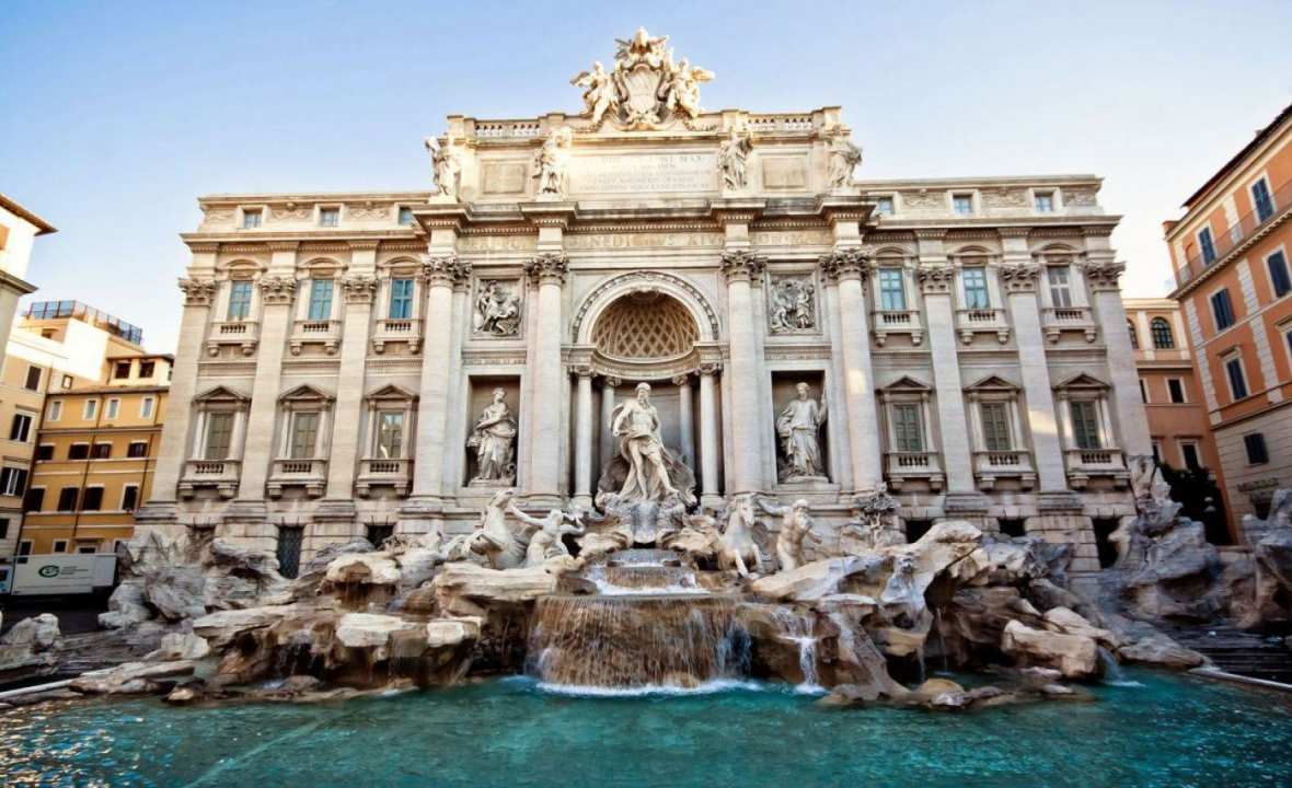 rome-italy-trevi-fountain