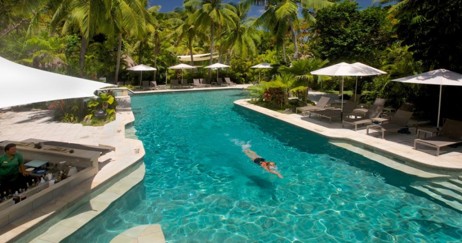 Fiji Castaway Island swimming pool