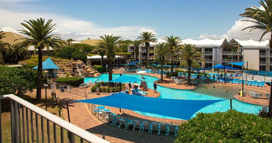 Seaworld Resort Pool