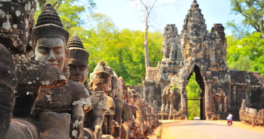 Angkor-Thom-Entrance-culture