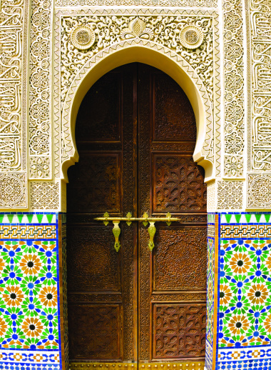 Moroccan-door-architecture-family-view-experience